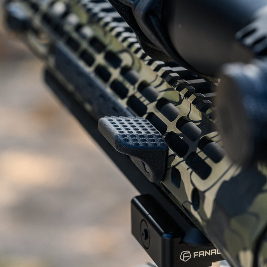 DT "The Justin" M-LOK Thumb Rest