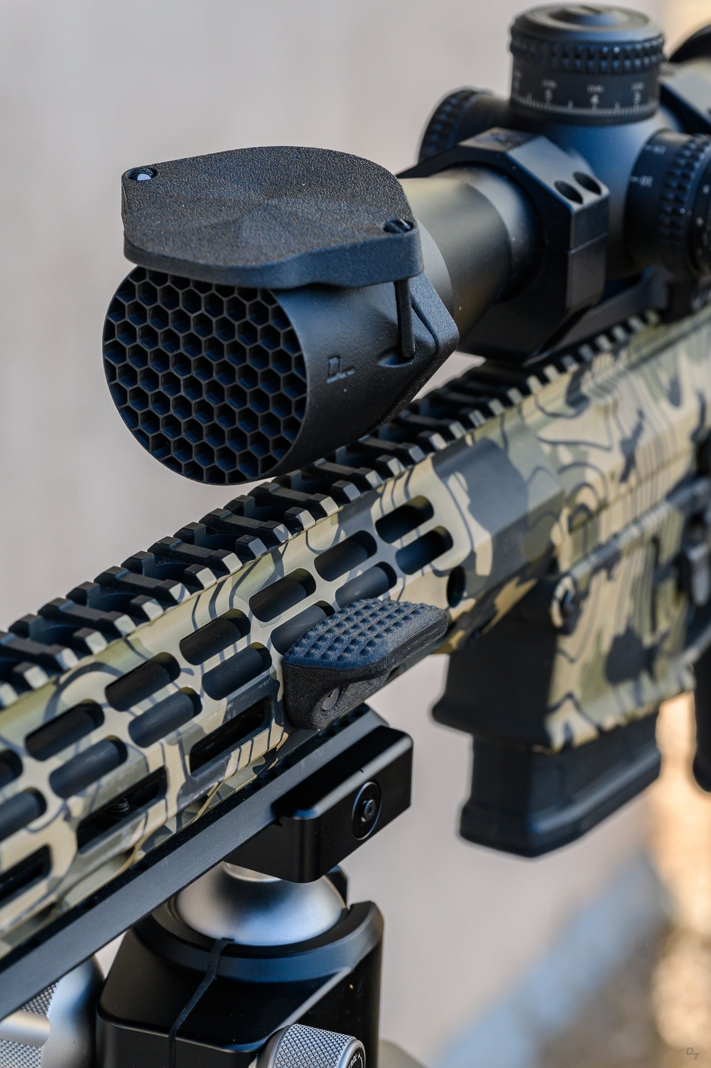 DT "The Justin" M-LOK Thumb Rest