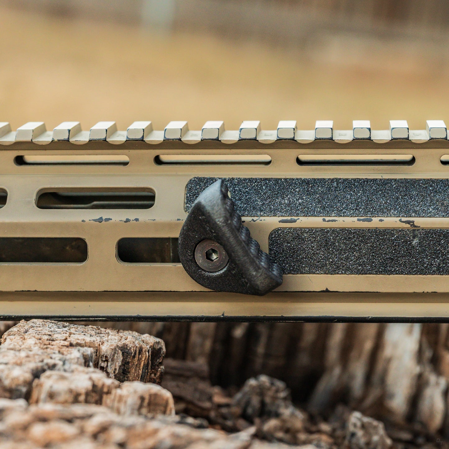 DT "The Solo" M-LOK Thumb Rest
